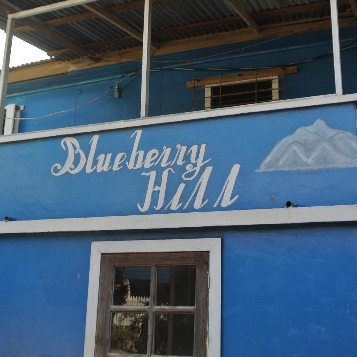 Blueberry Hill Hotel Budget Accommodation in Utila