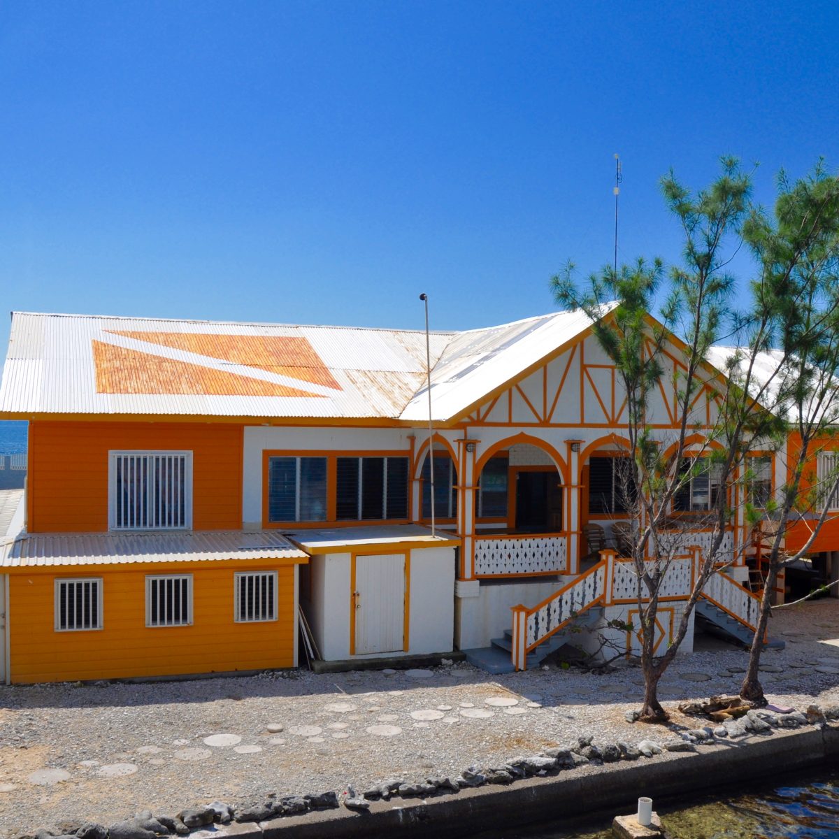 Hotel Kayla at Jewel Cay, Utila Utila, Islas de la Bahia, Honduras, scuba diving, accommodation, budget, beach front